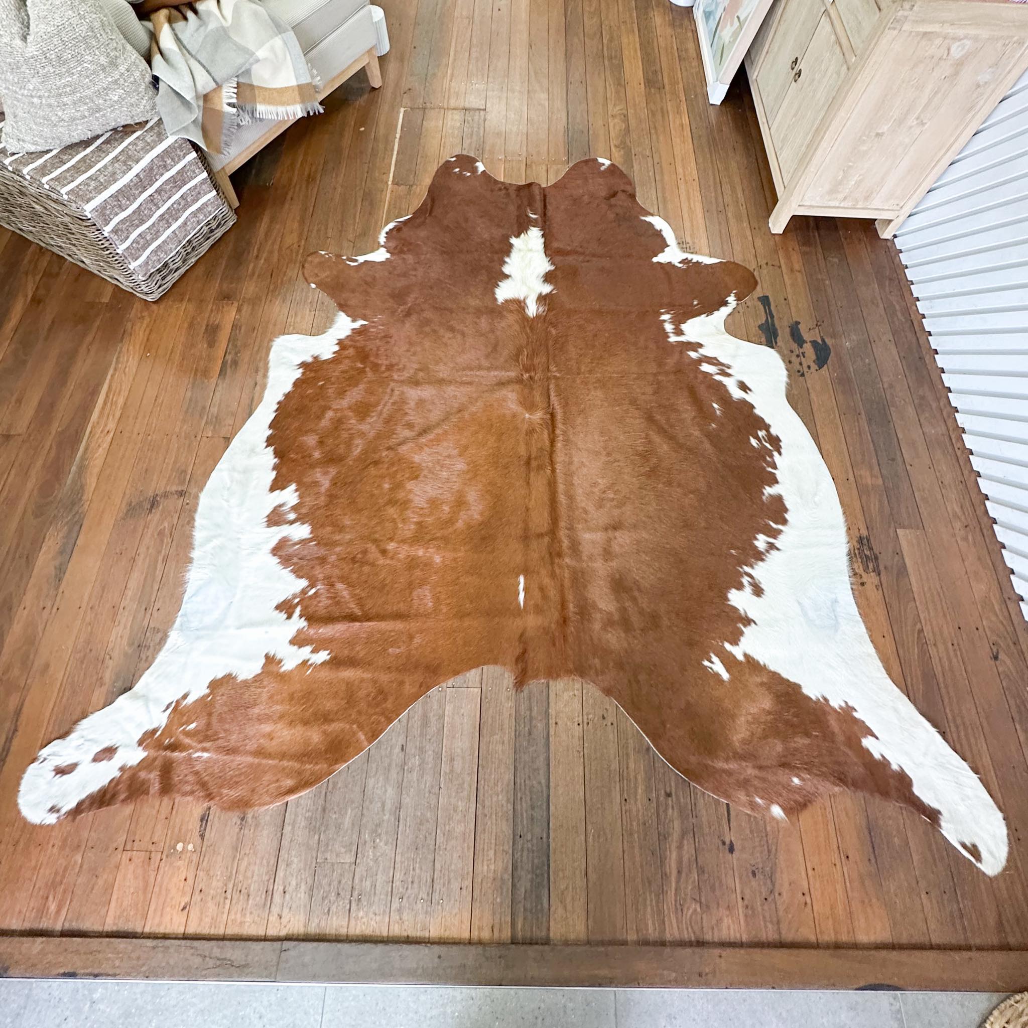 Hereford Brown Cowhide | Floor Rug