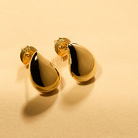 Sunshower Small Yellow Gold Stud Earring