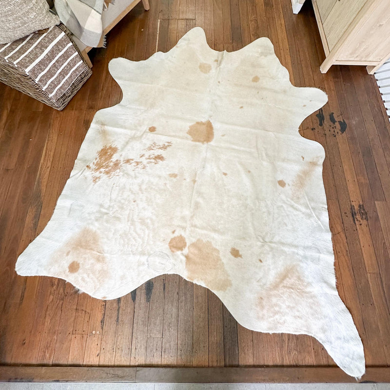 Beige Cowhide 1 | Floor Rug